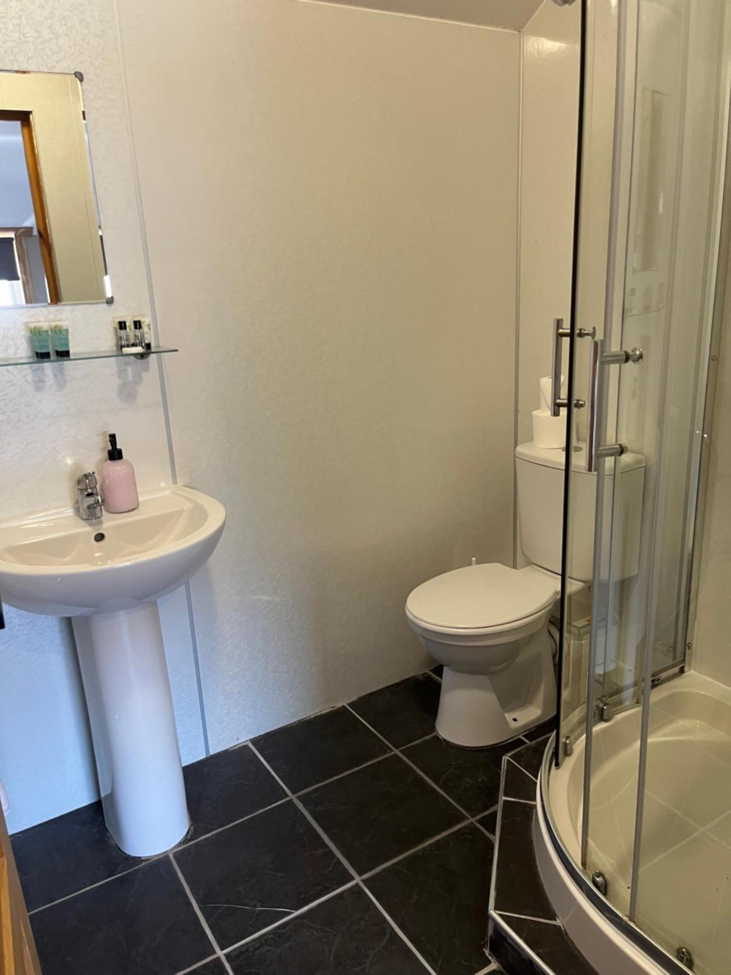 The Swan Inn Stranraer Room photo